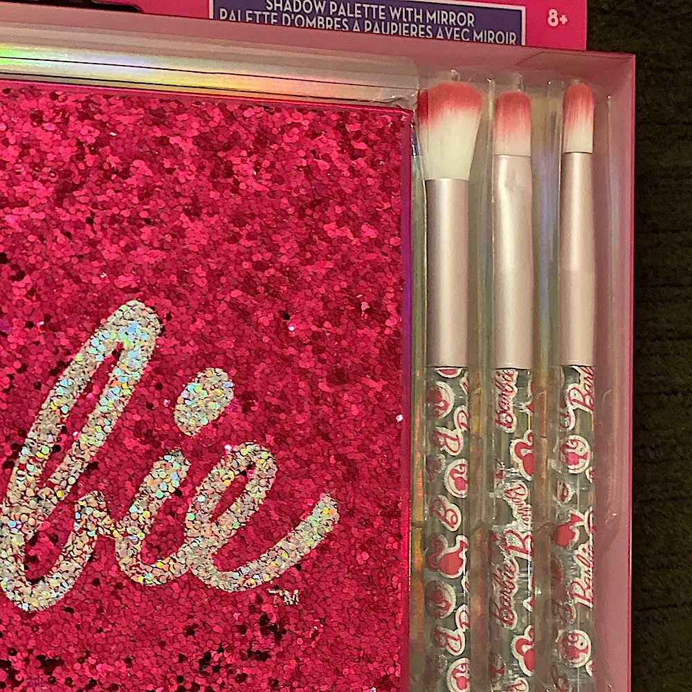 Barbie Beauty Set — Eyeshadow Palette, Makeup Brushes, and Mirror - Picture 9 of 16